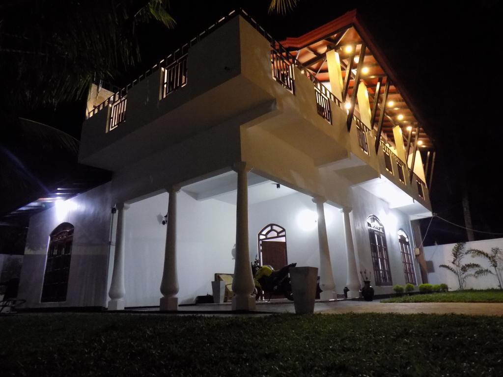 Prosperity Villa Negombo Exterior photo
