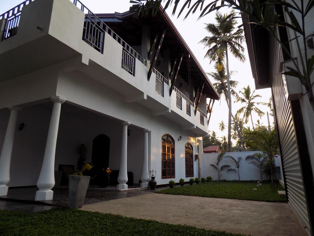 Prosperity Villa Negombo Exterior photo